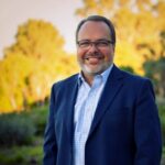 thumbnail_Dennis Bott